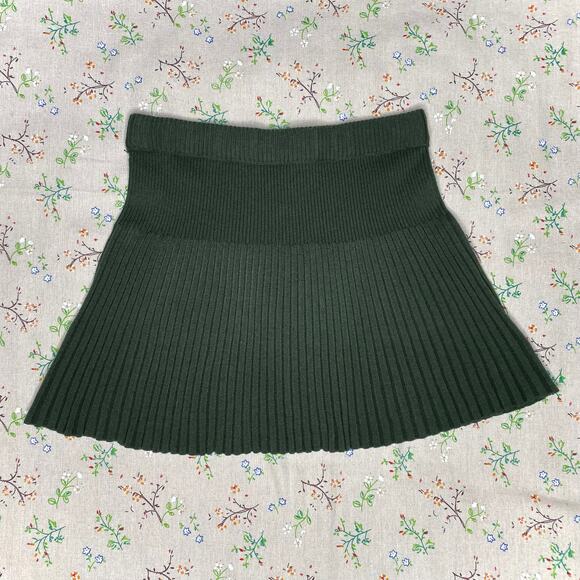 Aerie Knit Pleated Sweater Skirt Mini Micro Pleats Stretchy Green Medium Preppy - Picture 2 of 6